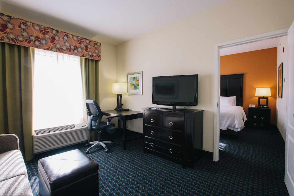 King 2 Room Suite photo 2