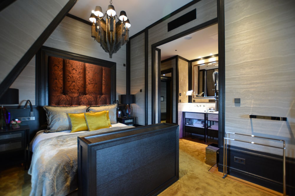 Penthouse Suite thumbnail 6