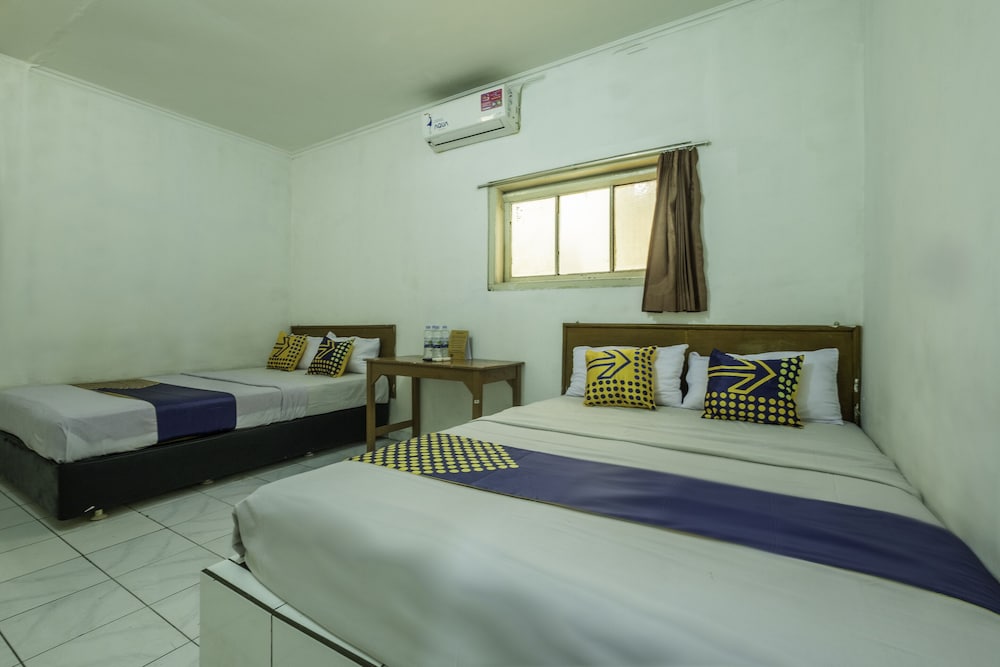 Basic Triple Room