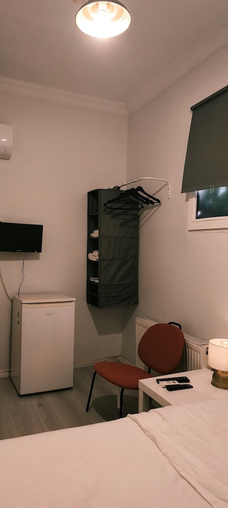 Economy Room, 1 Double Bed, Non Smoking photo 1