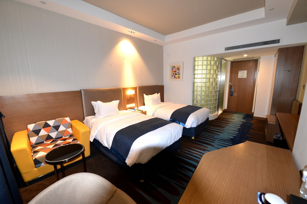 Standard Room, 2 Twin Beds photo 1