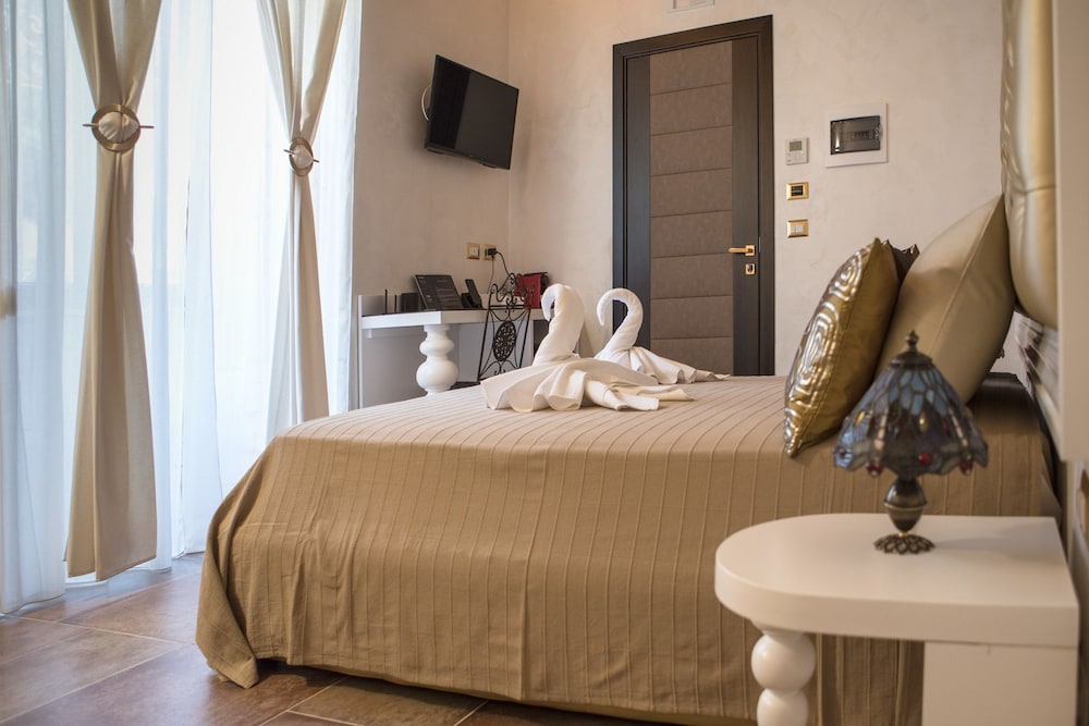 Luxury Triple Room photo 3