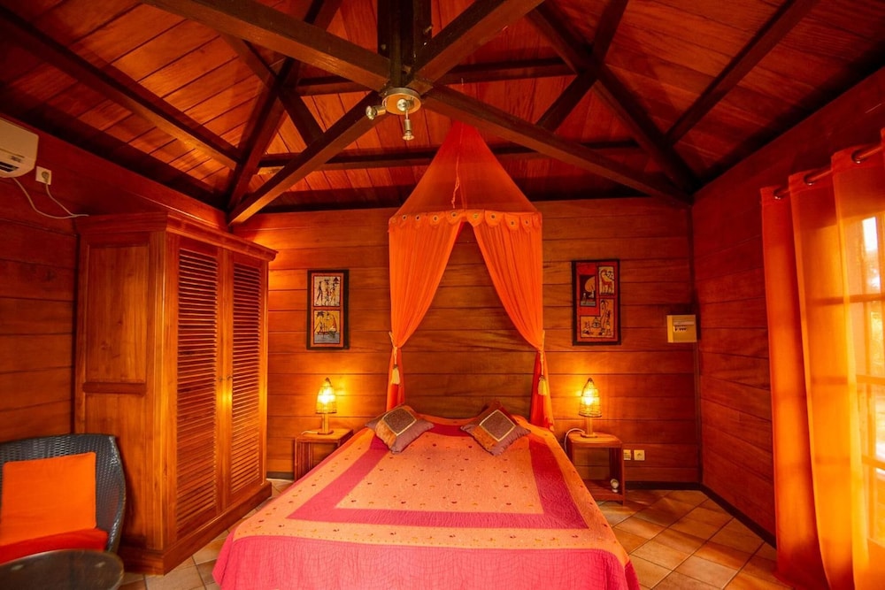 Bungalow (HIBISCUS) photo 2