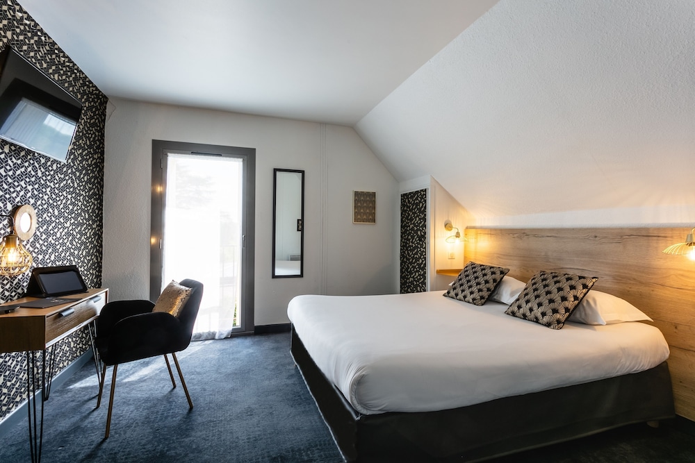 Standard Double Room, 1 Queen Bed, Garden View photo 3