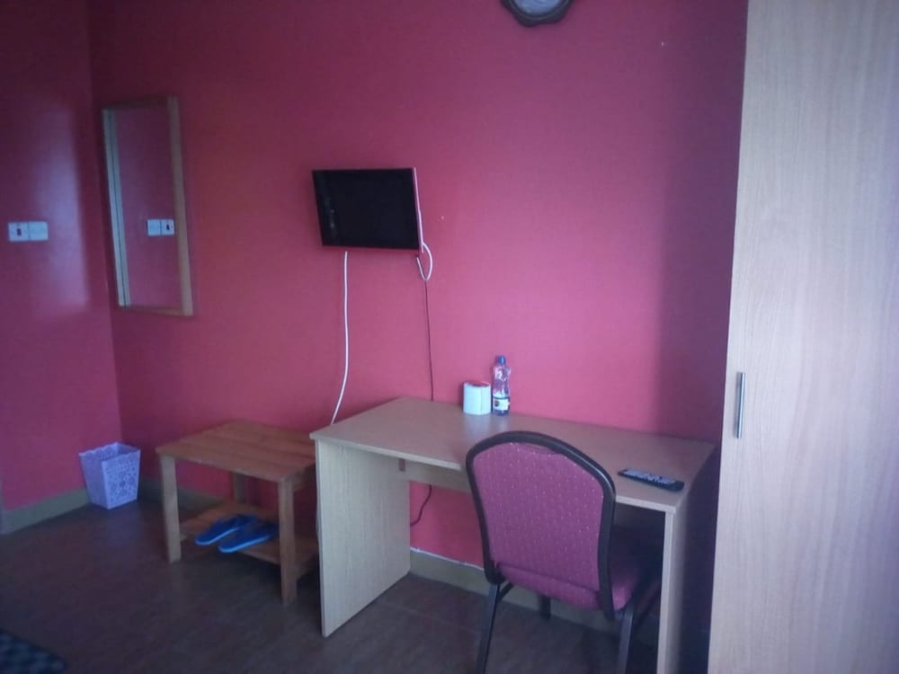 Standard Room photo 3