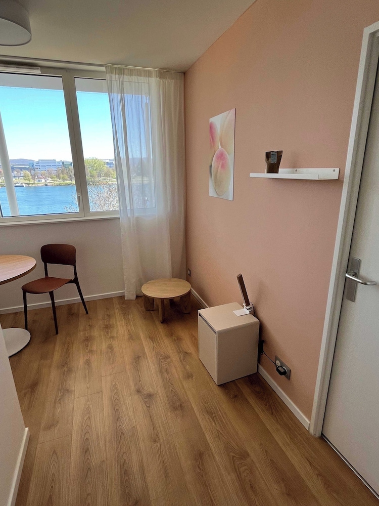 Apartment photo 3
