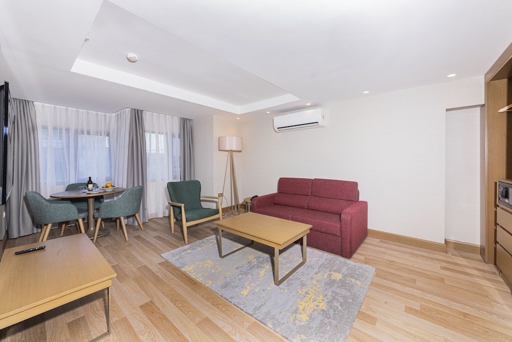 Available room