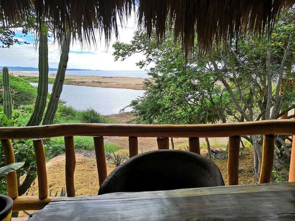 Superior Room with Ocean View or  Partial Ocean View photo 3