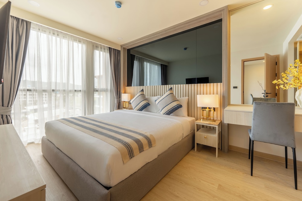 Deluxe Suite - Photo 1