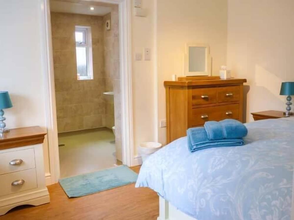 Cottage photo 2