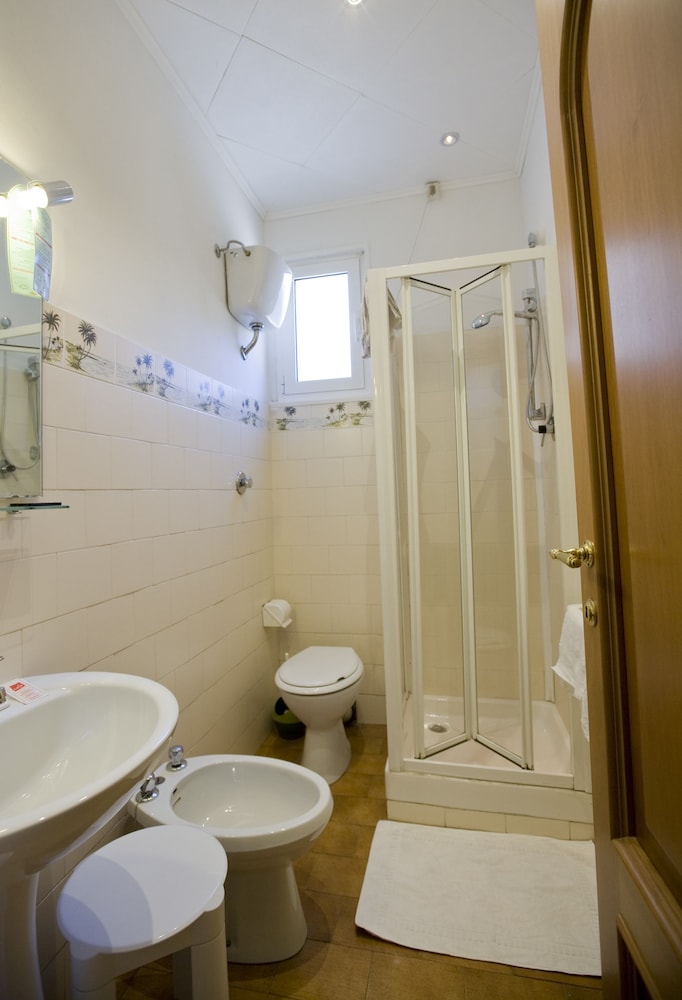 Traditional Double Room, 2 Twin Beds, Garden View photo 2