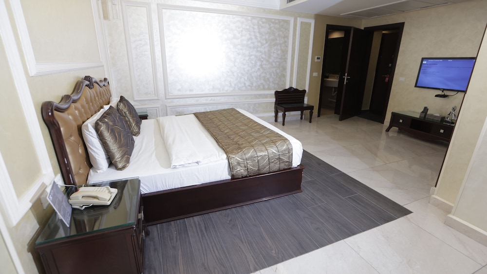 Presidential Suite photo 1