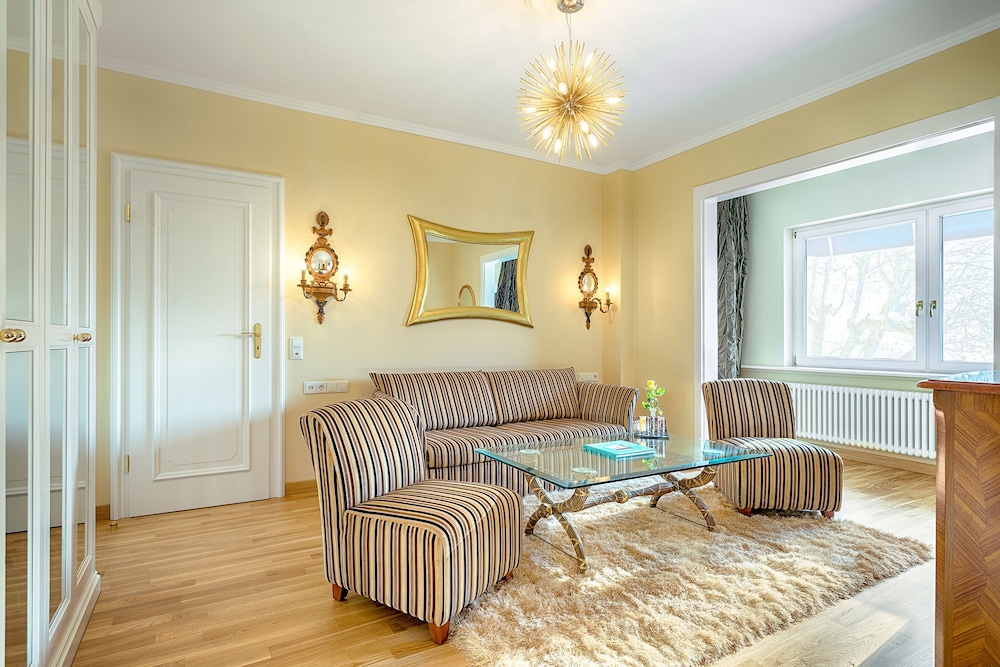 Presidential Suite Presidential Suite