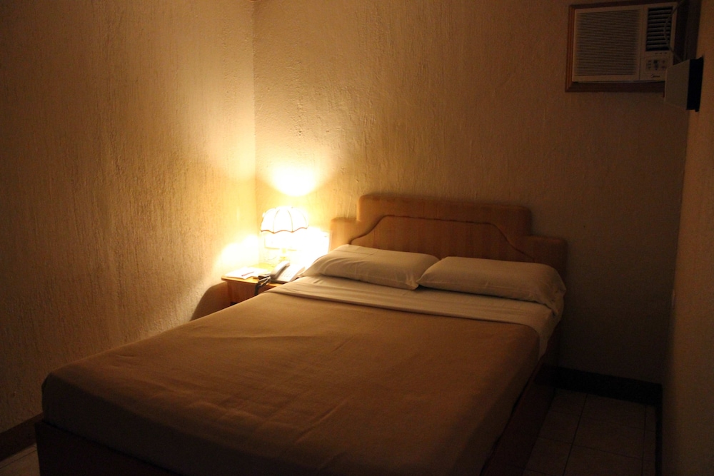 Economy 1 Double Bed photo 3