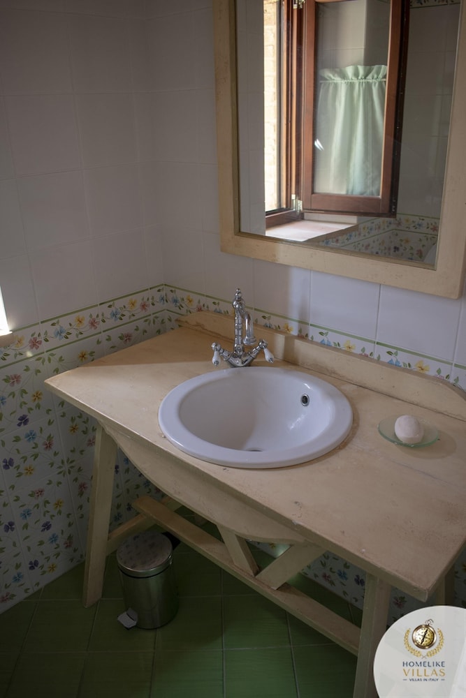 Villa (6 Bedrooms) photo 3