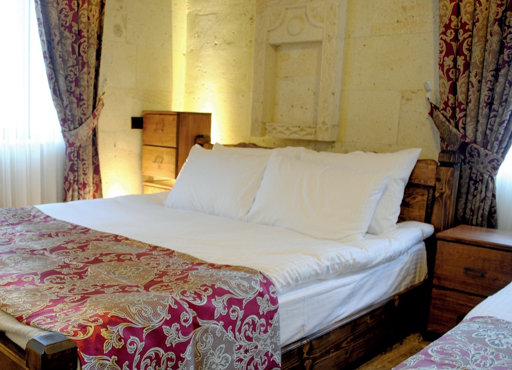 Family Quadruple Room, 1 Bedroom, Courtyard View photo 3