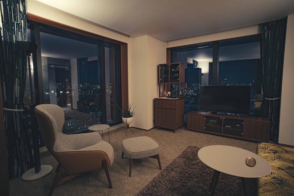 THE AOYAMA GRAND HOTEL living photo
