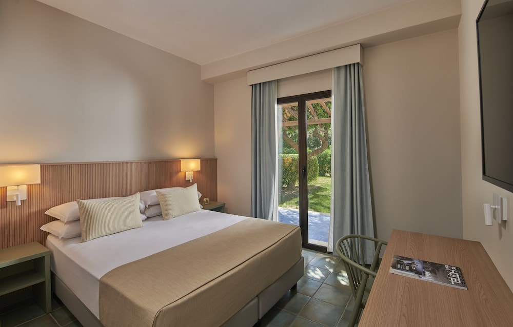 Classic Double Room, Balcony - Photo 1
