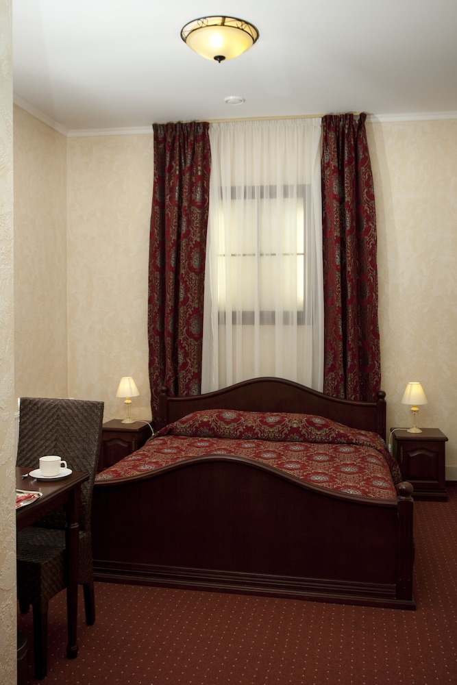Economy Double Room (without window) - Photo 1