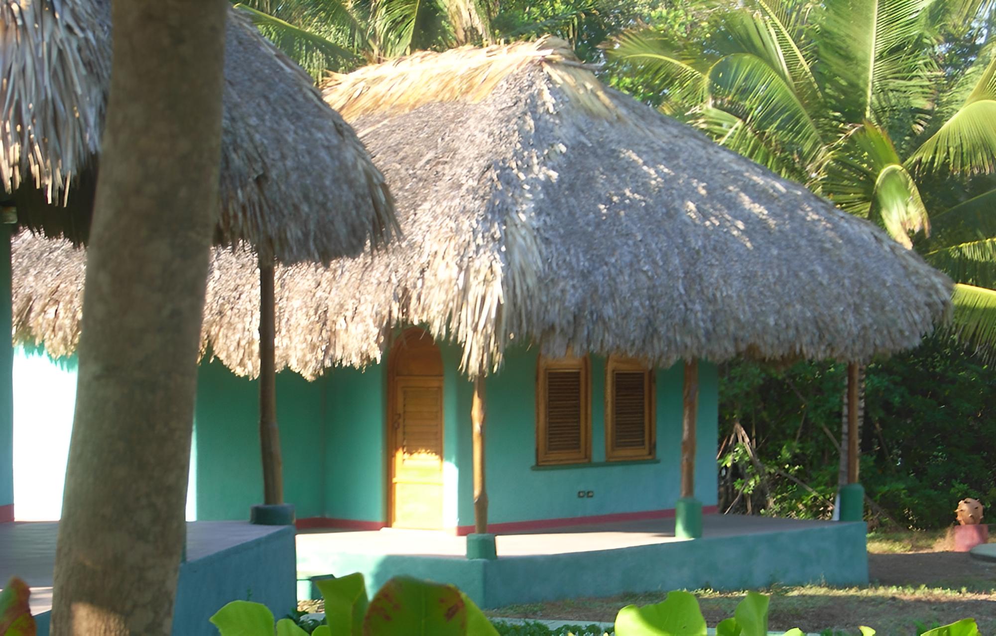 Classic Bungalow, Multiple Beds, Pool View photo 1