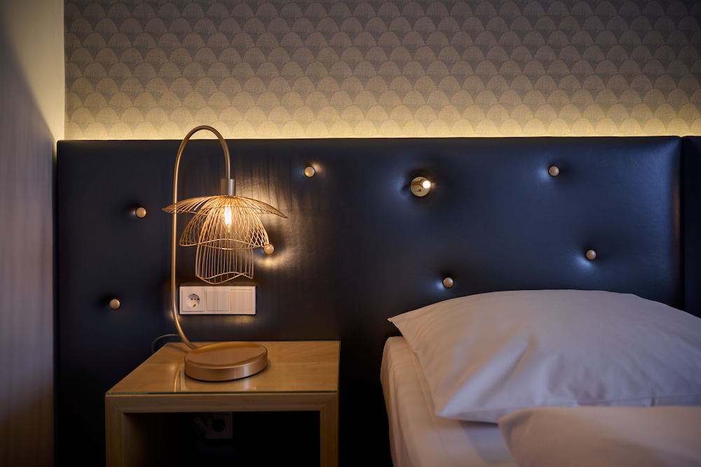 Double Room - Photo 17