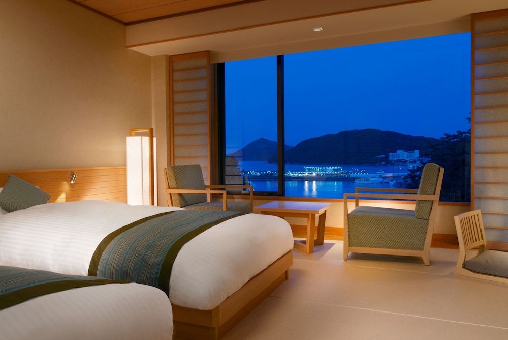 Modern Japanese Twin, Non Smoking, 34sqm, 2 beds(1 extrabed is avairable for 3 more people) photo 3