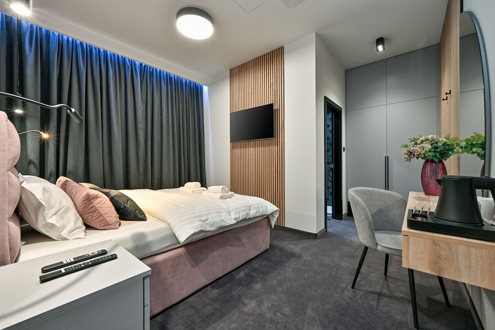 Romantic Room 003