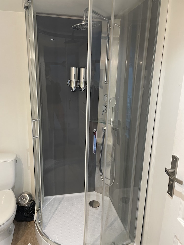 Studio, Private Bathroom (Le Pendentif) photo 3