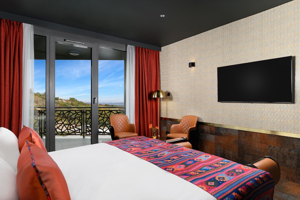Superior Room, 2 Single Beds, Convertable to King-size Bed, Quarry View - Photo 12