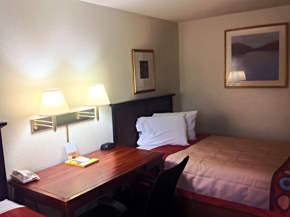 Double Room, 2 Double Beds photo 2