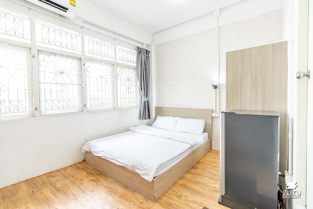 Superior Double Room With Window photo 3