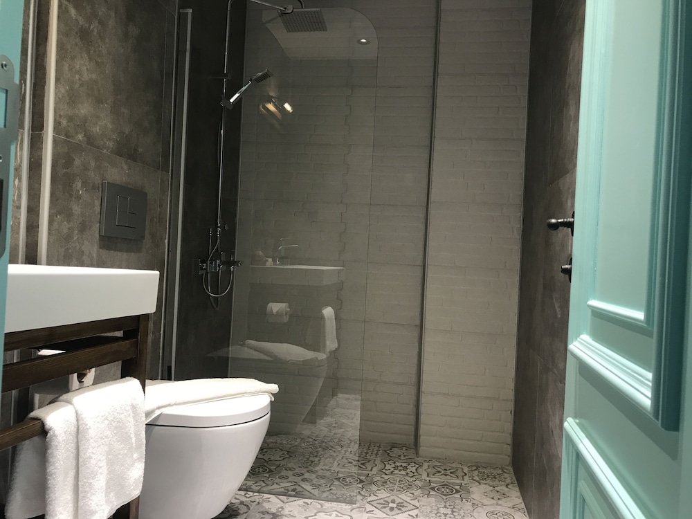 Deluxe Room, Sea View (Bay Window) photo 2