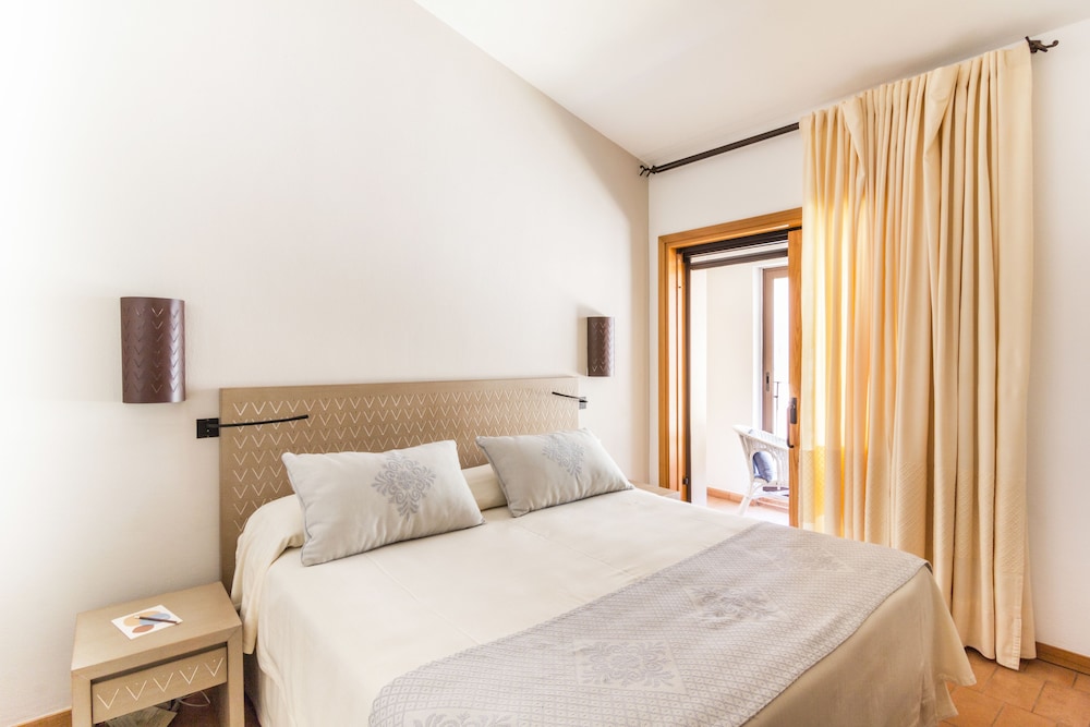 Classic Double or Twin Room photo 1