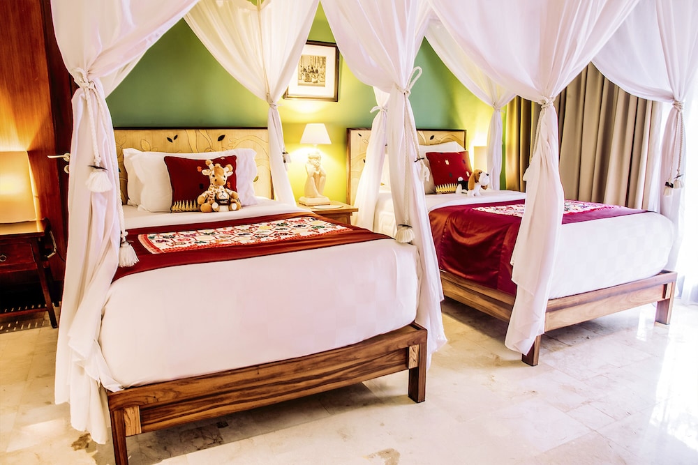 Family Villa thumbnail 5