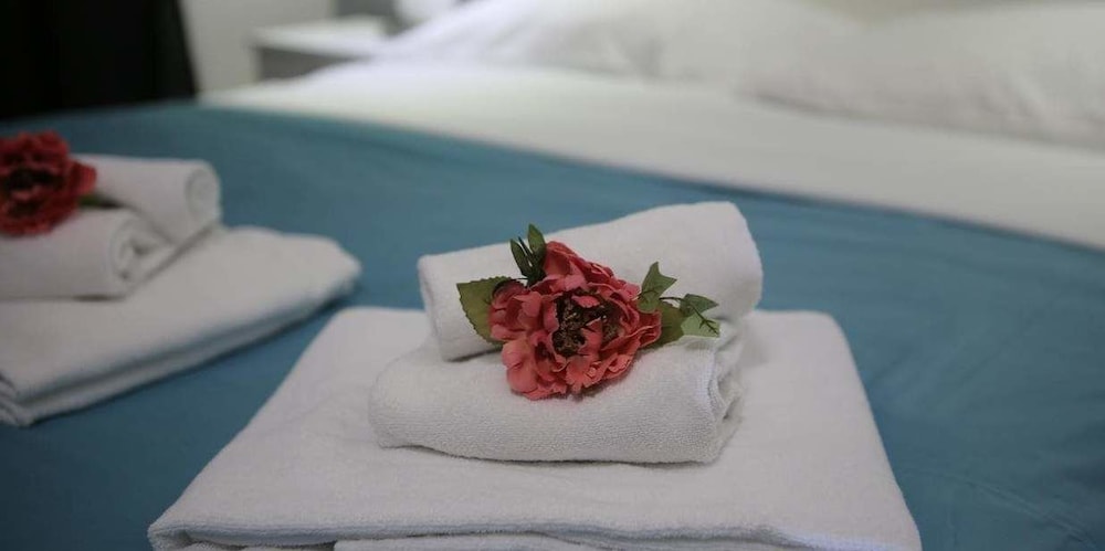 Deluxe Double Room, Ensuite photo 3