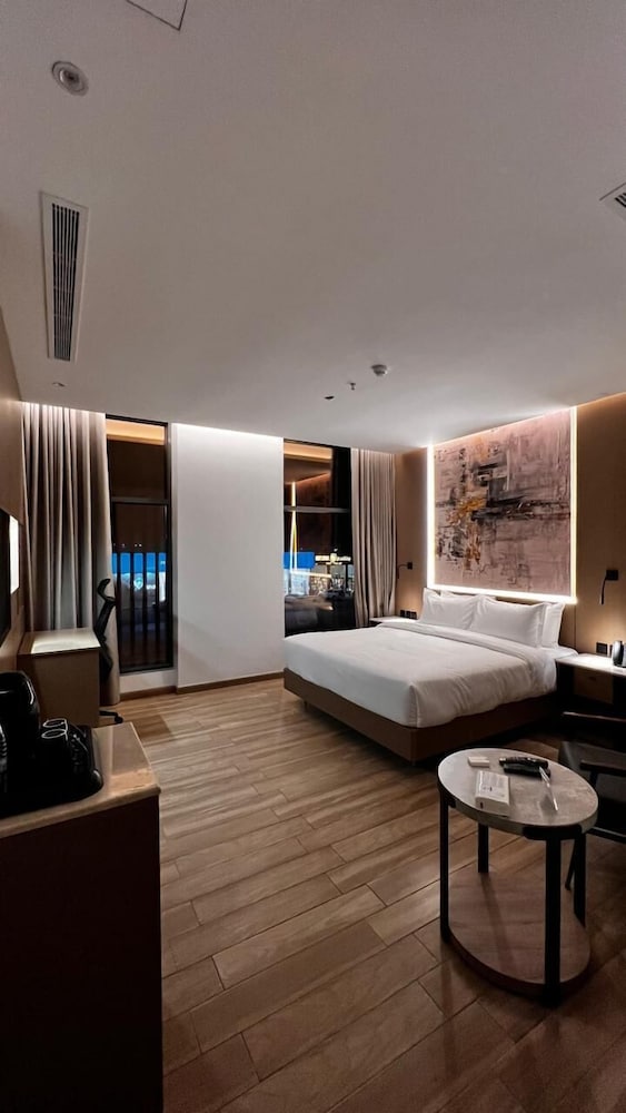 Basic Room, City View photo 1