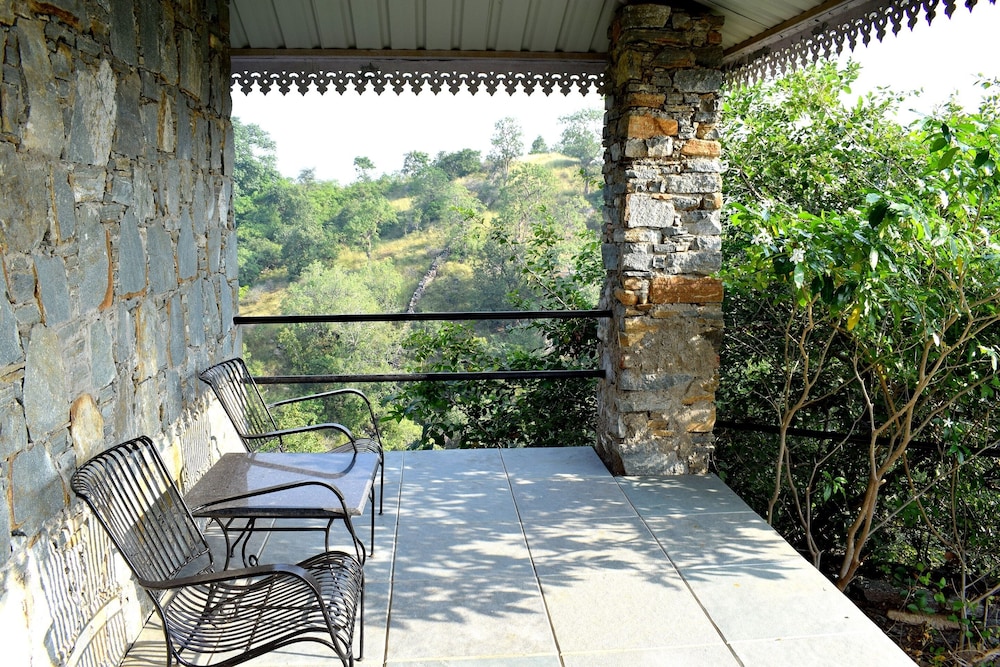 Luxury Cottages - Photo 13