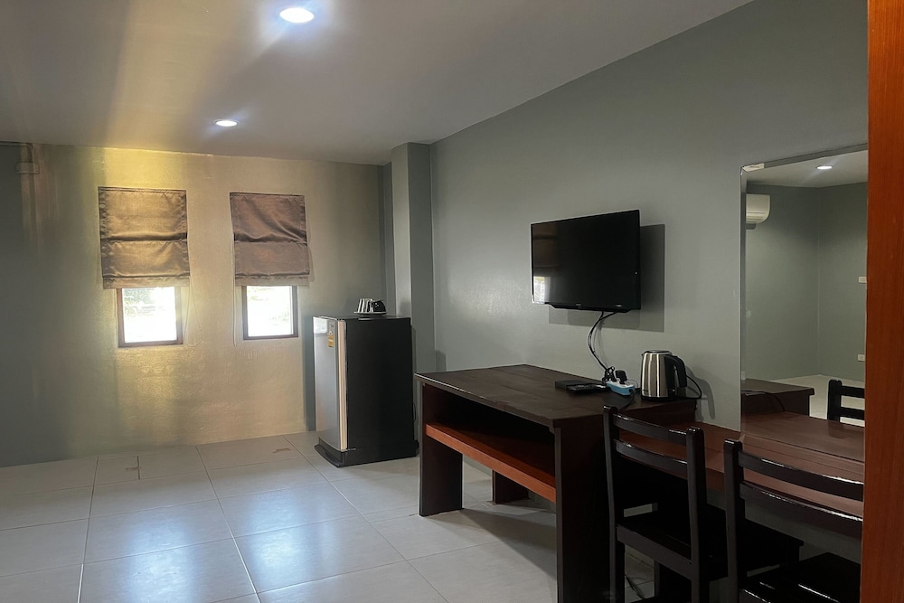 Standard Double Room, City View - Photo 5