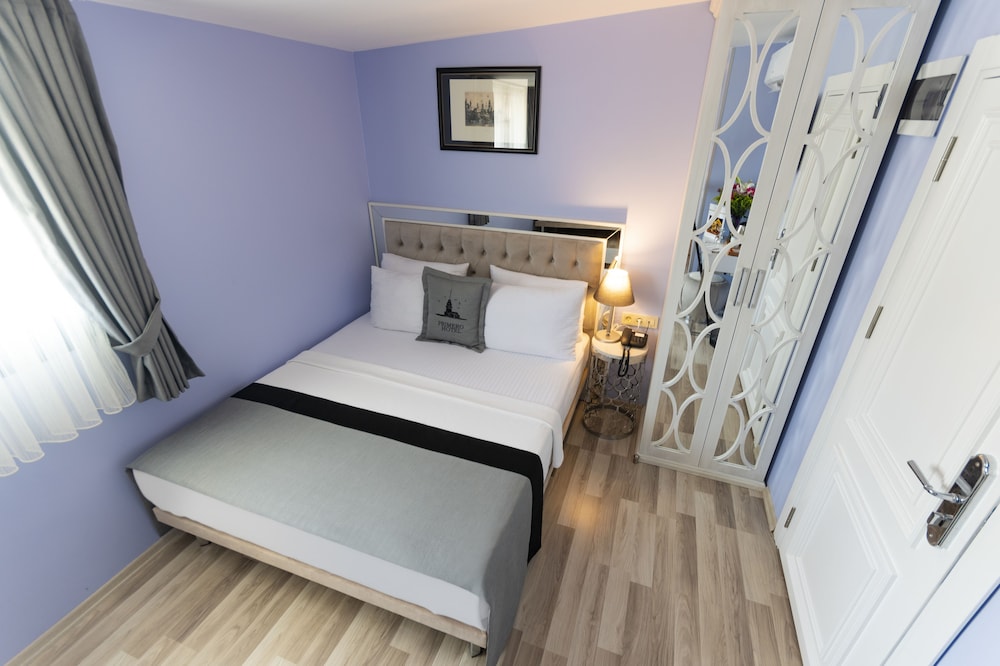 Family Quadruple Room, Non Smoking photo 2