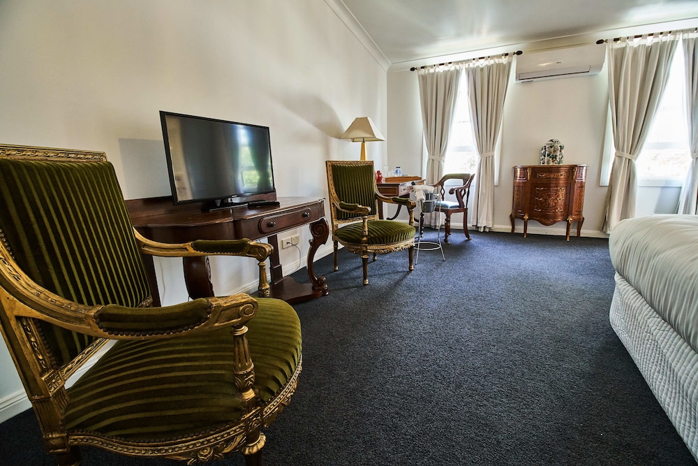 Superior Suite, 1 King Bed photo 2