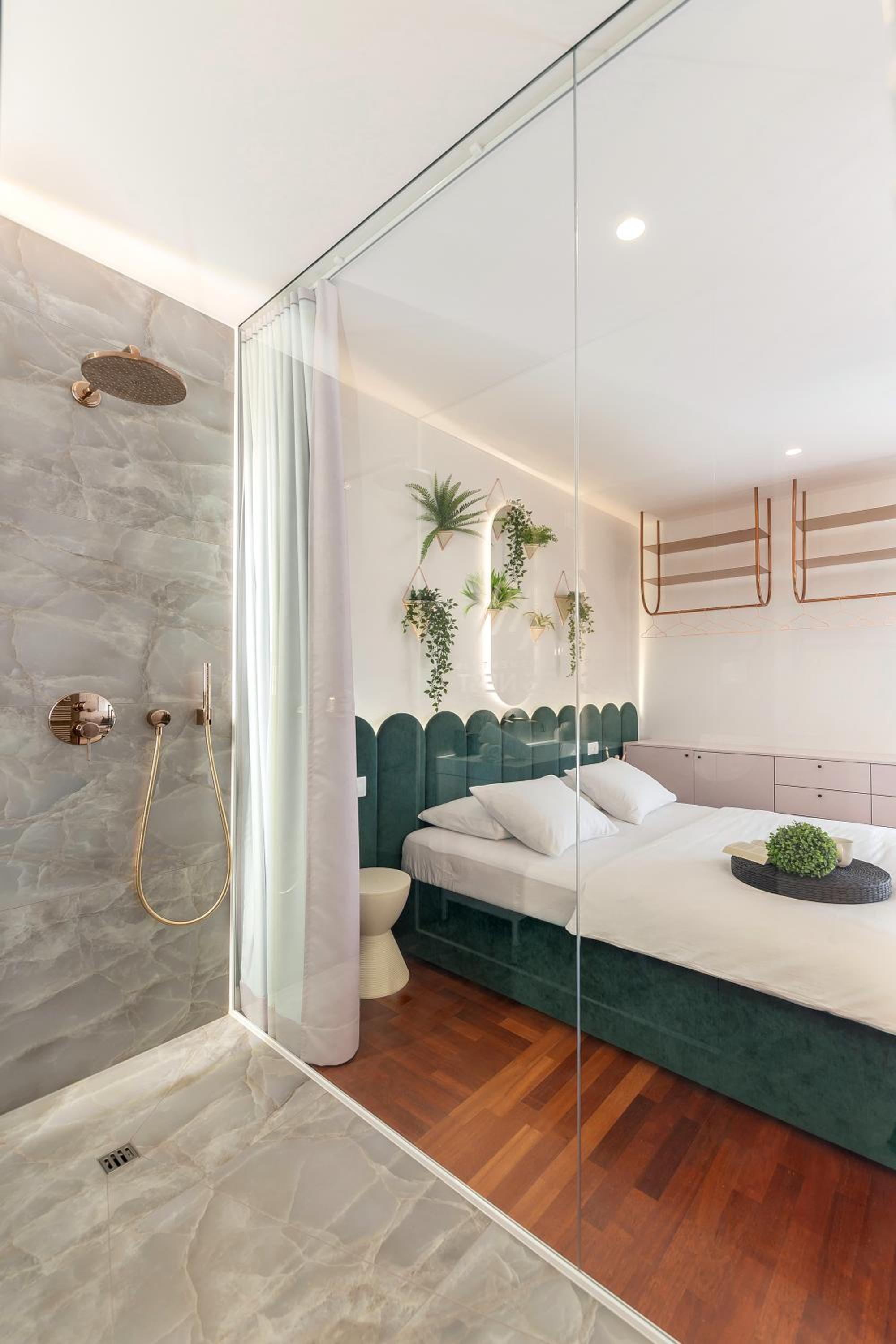 Deluxe Studio with Terrace and Private Bathroom - Photo 3