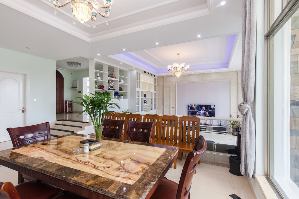 Business Villa, Multiple Bedrooms, Club Lounge Access, Lake View photo 3