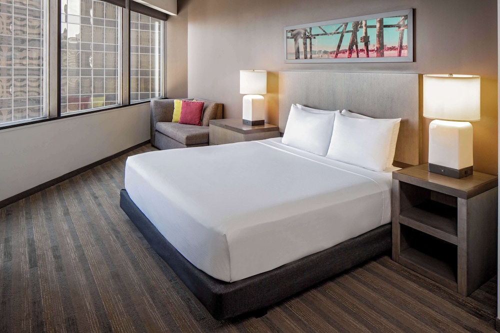 One Bedroom Suite One King photo 3