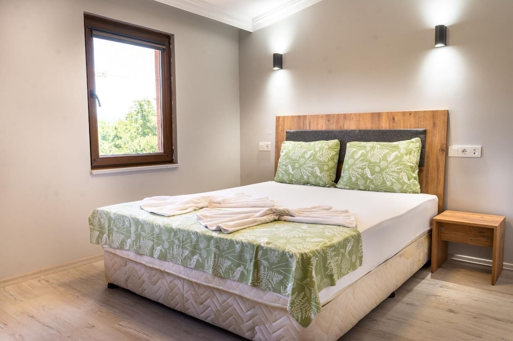 Classic Double Room, 1 Double Bed, City View