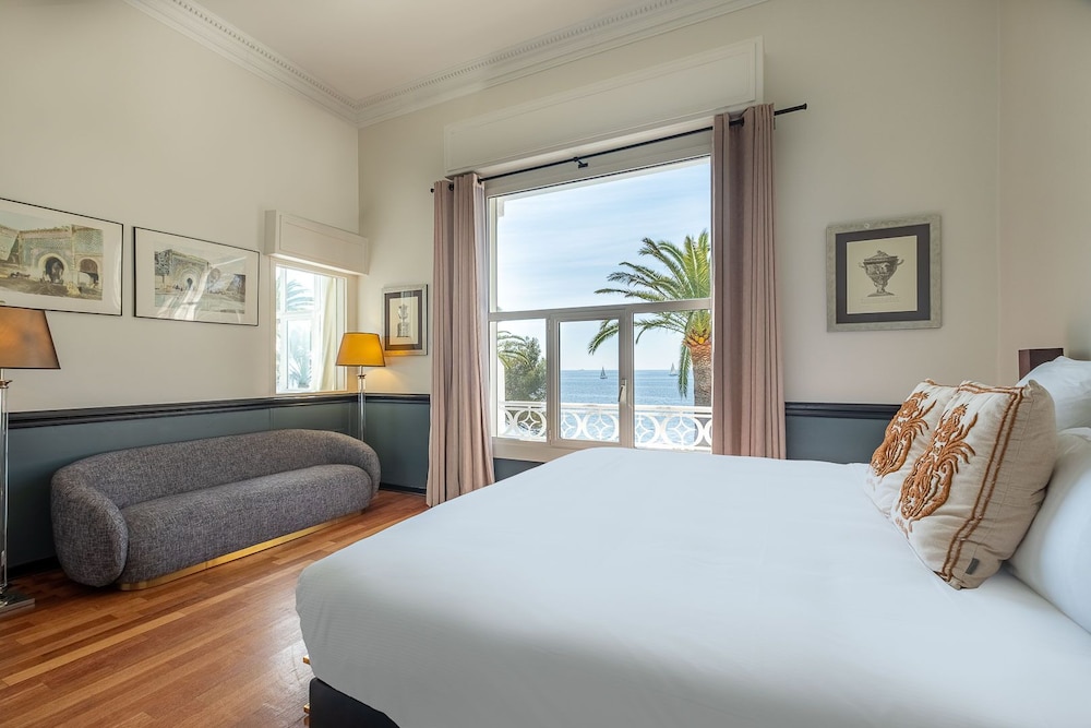 Suite, Jetted Tub, Sea View (Prestige) photo 2