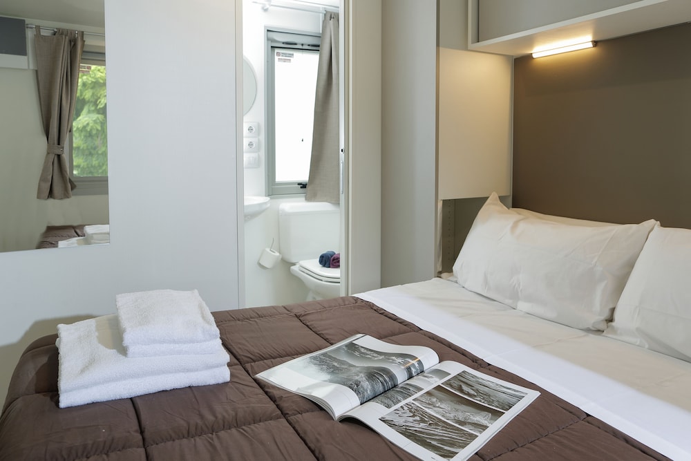 Superior Bungalow, 2 Bedrooms - Photo 3