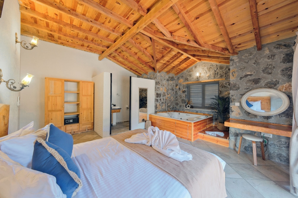 Exclusive Villa, Private Pool, Garden View