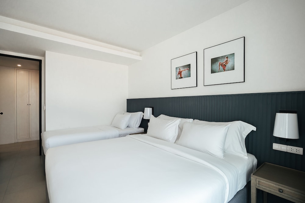 Two Bedroom Suite - Photo 8