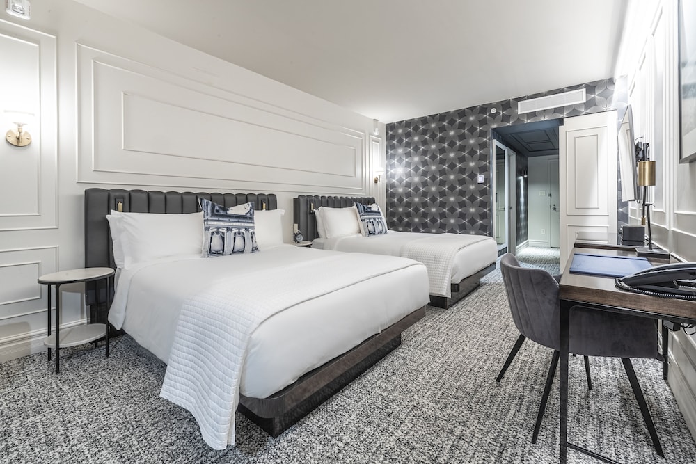 Room Citadine with two Queen beds - Photo 3