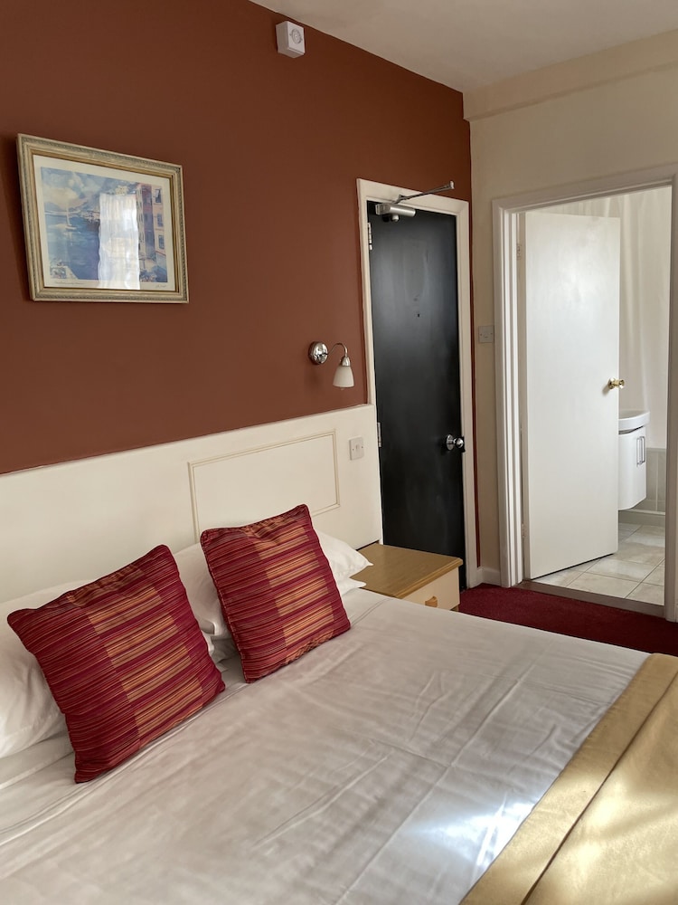 Double Room, Ensuite (with Inland View ) photo 1